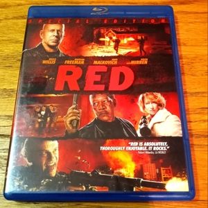 RED on BLU-RAY Bruce Willis